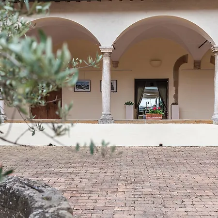 Relais Il Chiostro Di 4*