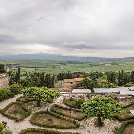 Relais Il Chiostro Di Пиенца