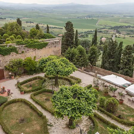Отель Relais Il Chiostro Di Пиенца