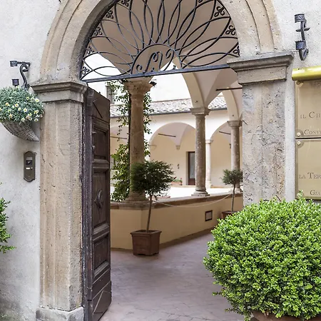 Relais Il Chiostro Di Отель 4*