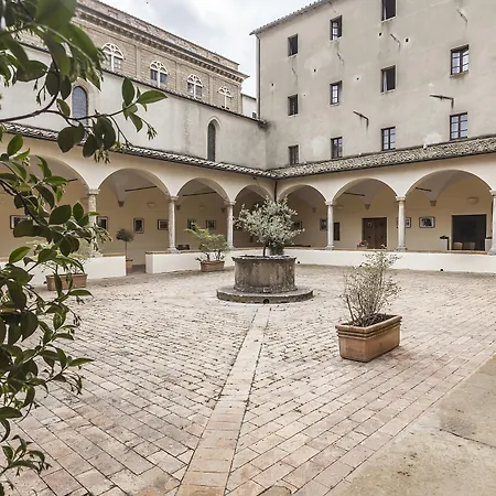 Отель Relais Il Chiostro Di