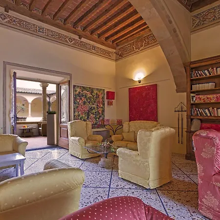 Relais Il Chiostro Di 4* Пиенца