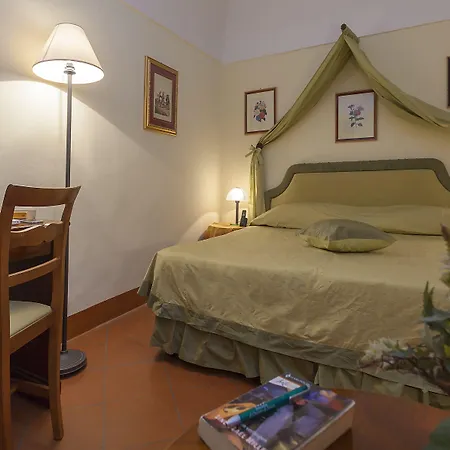 Отель Relais Il Chiostro Di