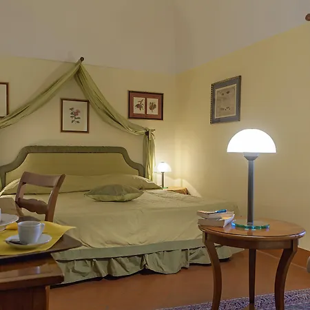 Relais Il Chiostro Di 4* Пиенца