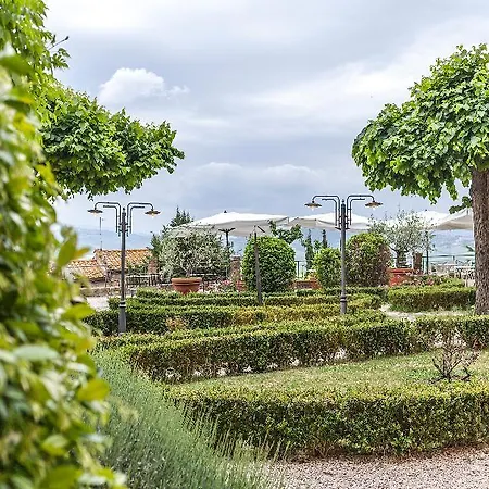 Отель Relais Il Chiostro Di