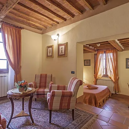 Relais Il Chiostro Di 4* Пиенца
